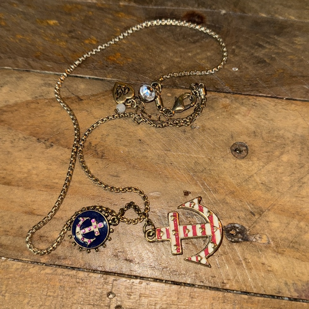Betsey Johnson nautical Y2K necklace